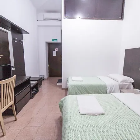 לינה וארוחת בוקר Lemei House 3*
