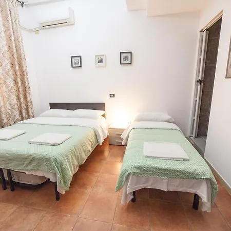 Lemei House לינה וארוחת בוקר רומא