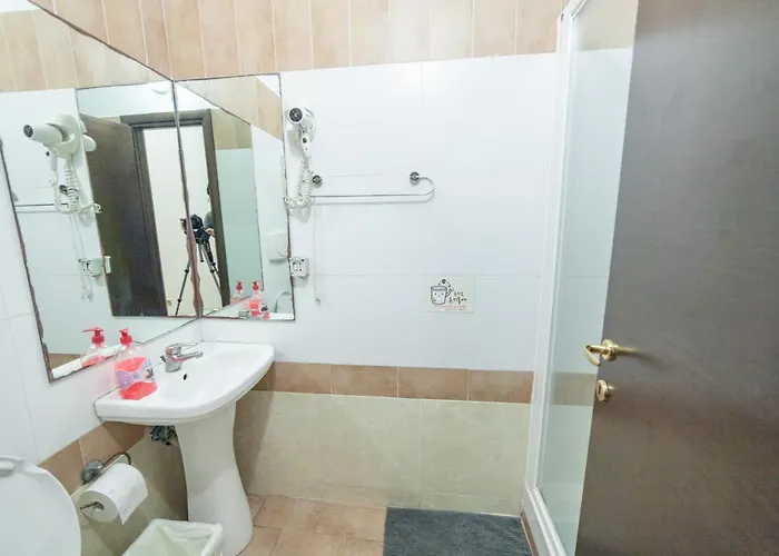 Couette-café Lemei House