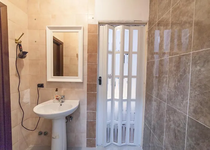 Couette-café Lemei House